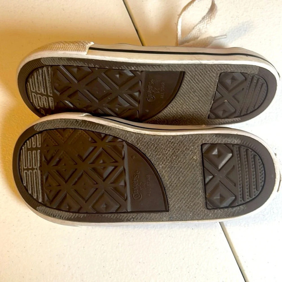 Converse Little Kids Chuck Taylor All Star Classic Low Top Shoe Sneaker Size 10 - Picture 7 of 7